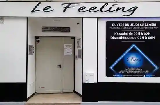 Le Feeling à Tours, club karaoké et discothèque gay friendly