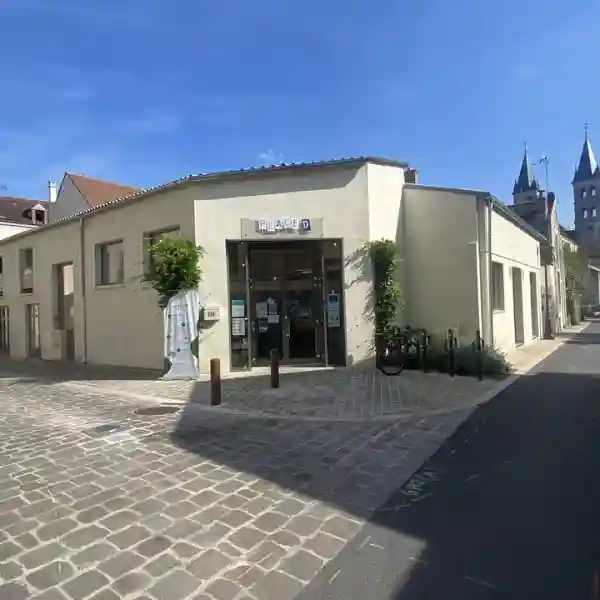 Place D à Melun, lieu associatif et inclusif